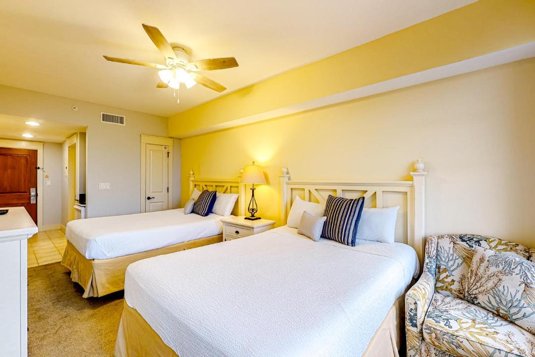 Photo of Bedroom in Baytowne Wharf