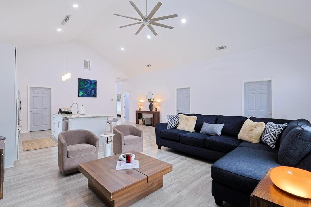 Photo of Livingroom in Lakewood