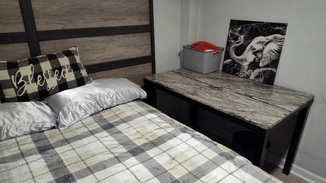 Photo of Bedroom in Candler-McAfee