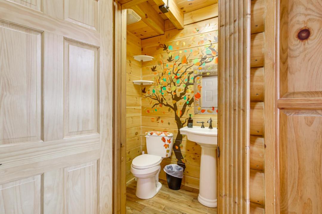 Photo of Bathroom in Tuscumbia