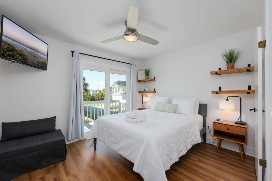 Photo of Bedroom in Jacksonville Beach