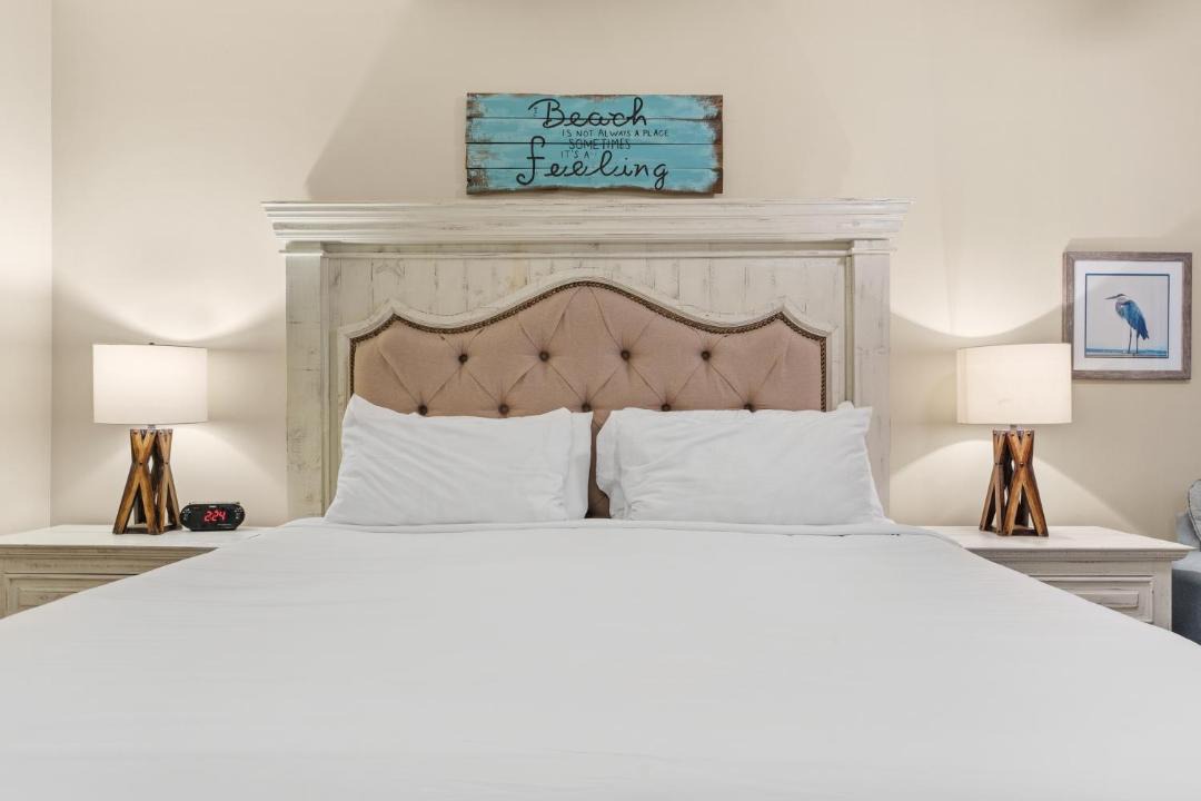 Photo of Bedroom in Baytowne Wharf