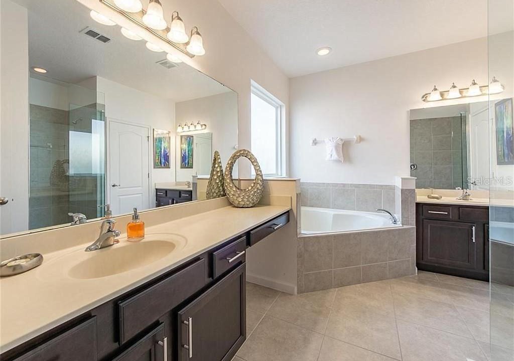Photo of Bathroom in Loughman