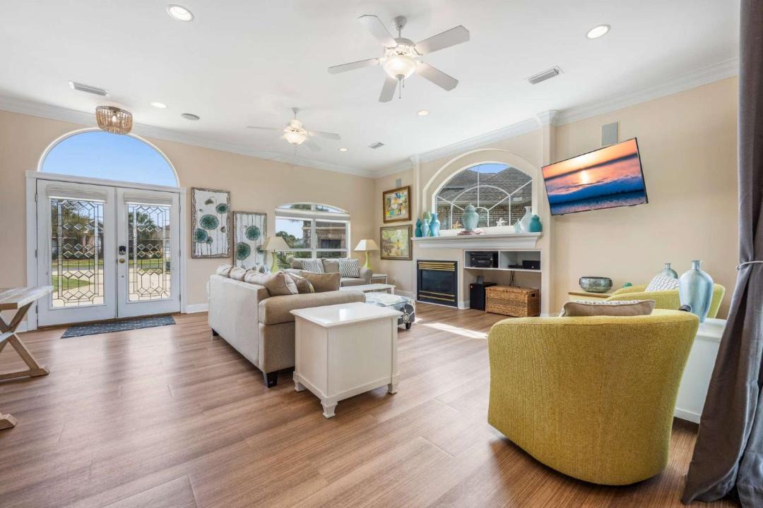Photo of Others in Avalon Beach Estates