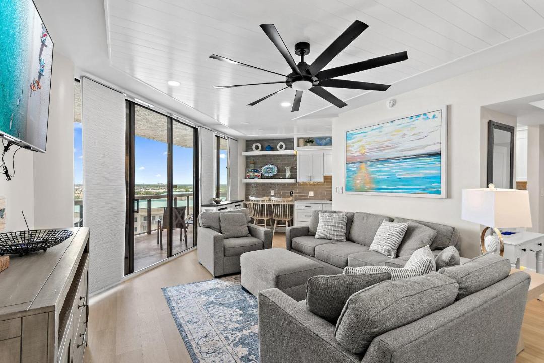 Photo of Livingroom in Avalon Beach Estates