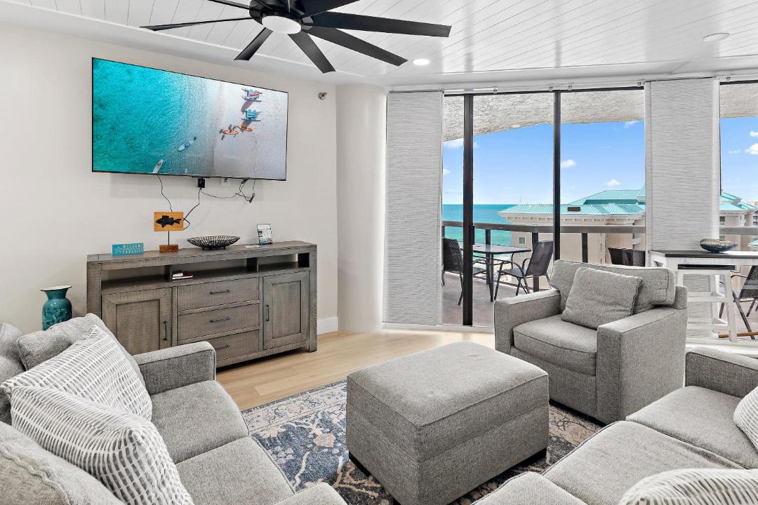 Photo of Livingroom in Avalon Beach Estates