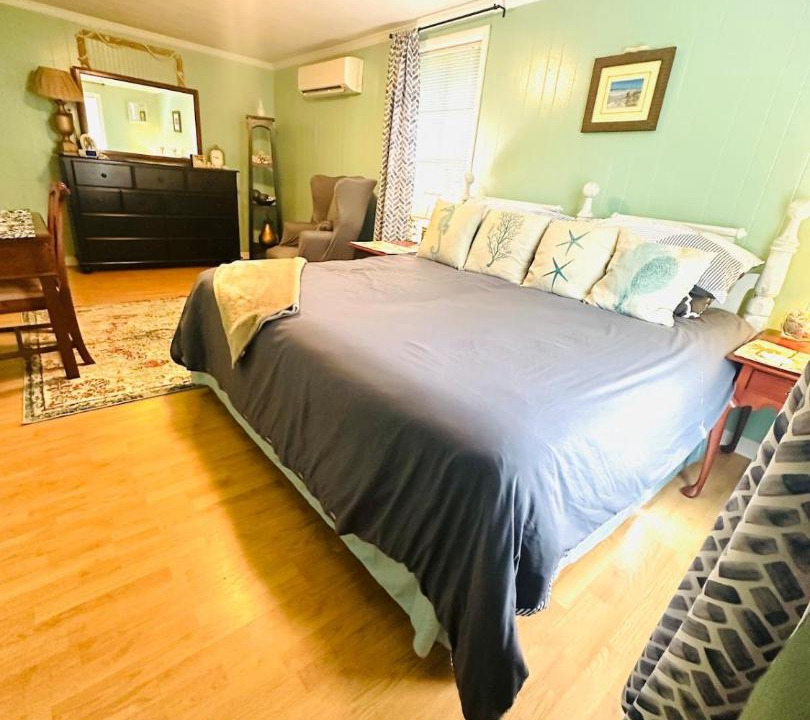Photo of Bedroom in Laurel