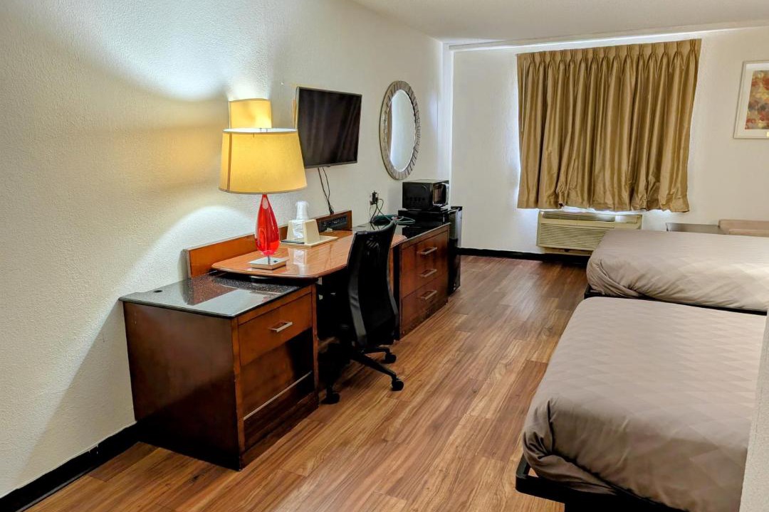 Photo of Bedroom in Forsyth