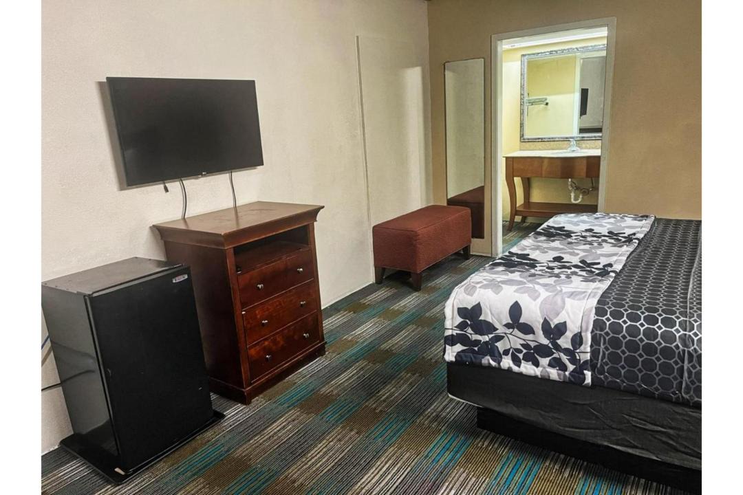 Photo of Bedroom in Laurel