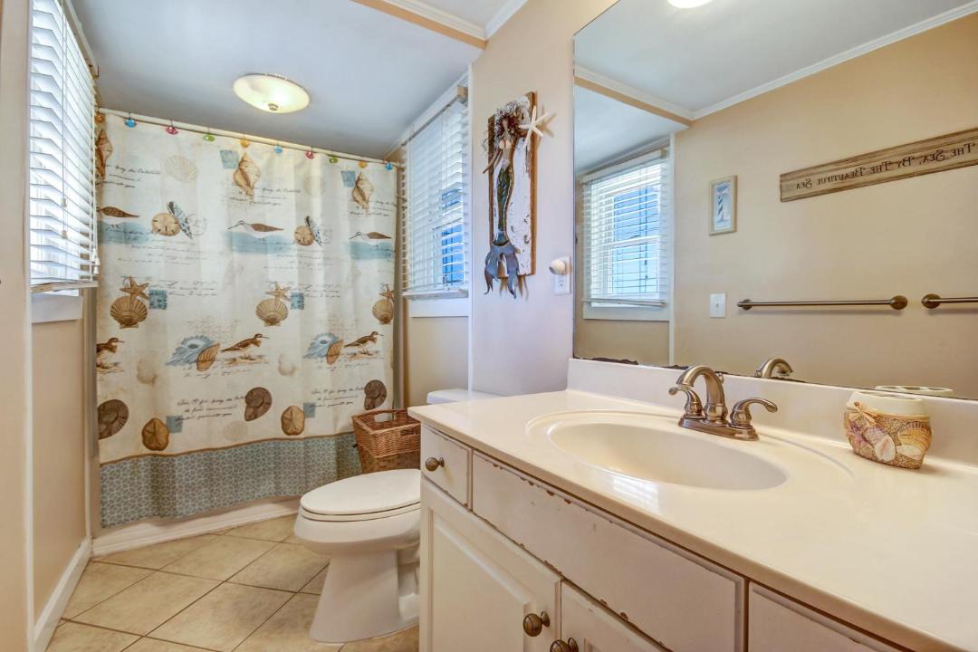 Photo of Bathroom in Fernandina Beach