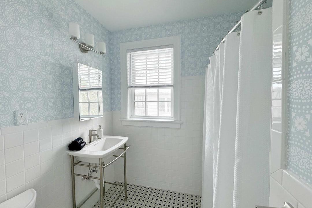 Photo of Bathroom in Dixon Park