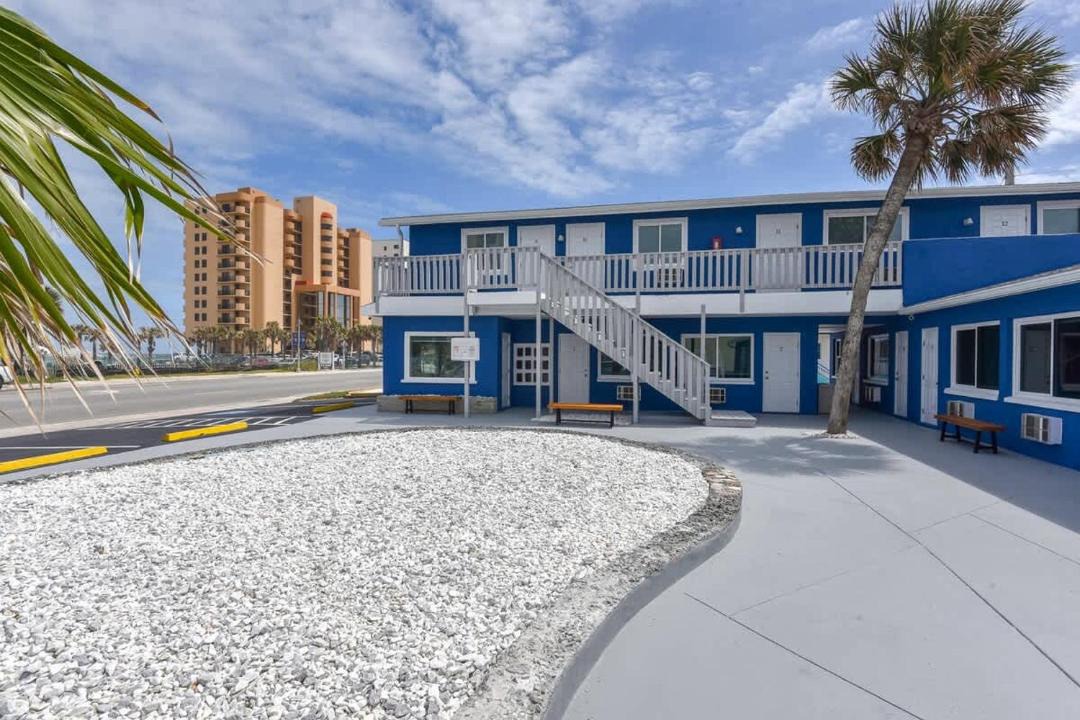 Photo of Others in Daytona Beach Shores