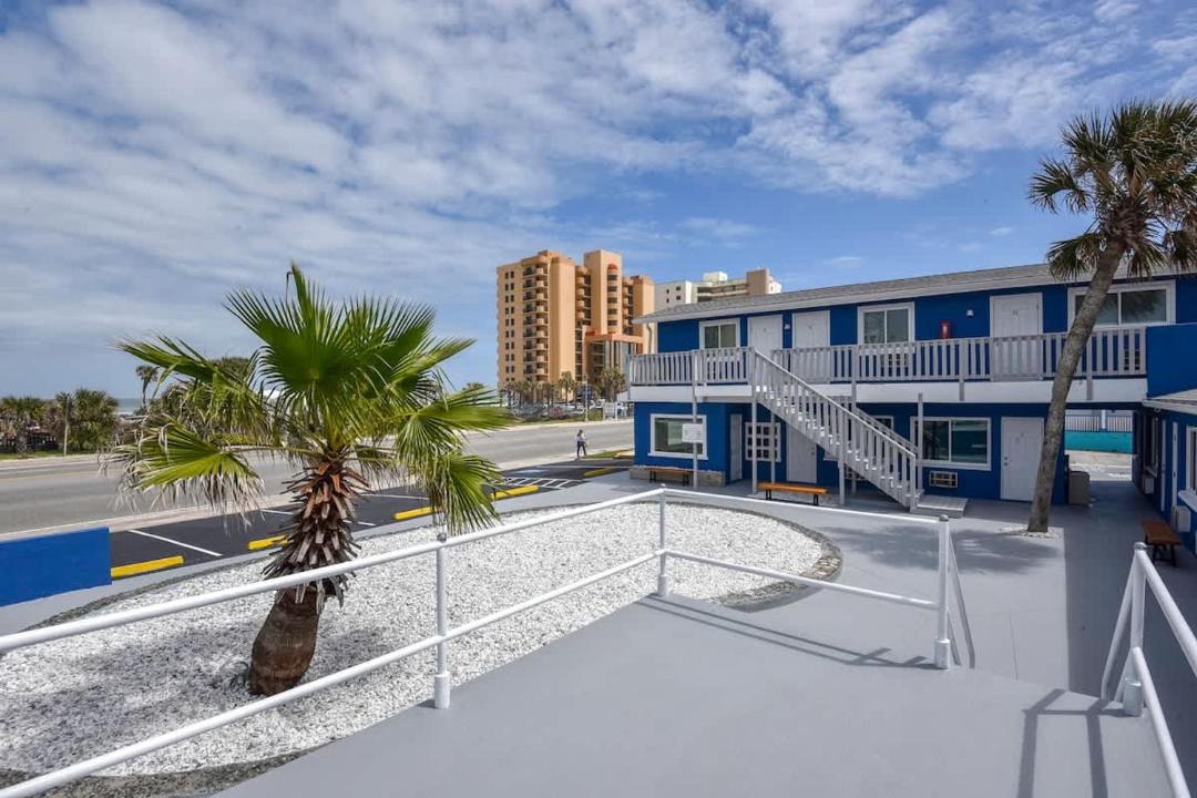 Photo of Others in Daytona Beach Shores