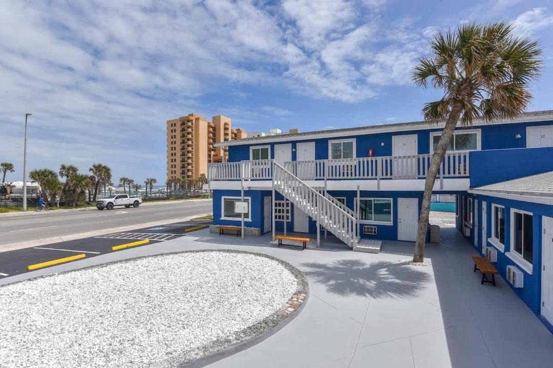 Photo of Others in Daytona Beach Shores