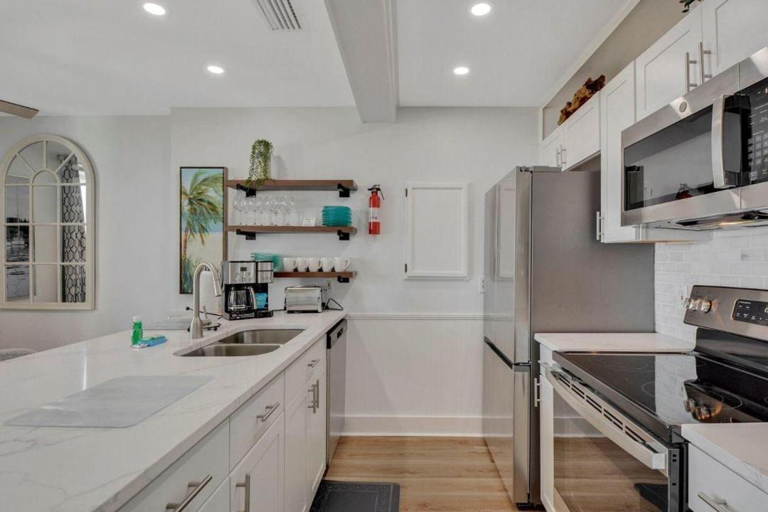 Photo of Kitchen in Jekyll Island