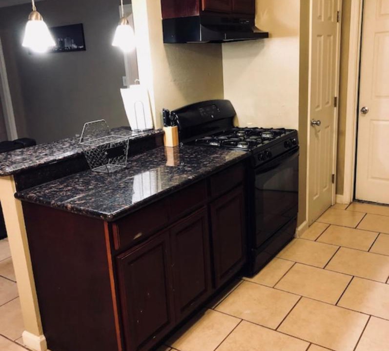 Photo of Kitchen in Kenner - Louis Armstrong International Airport