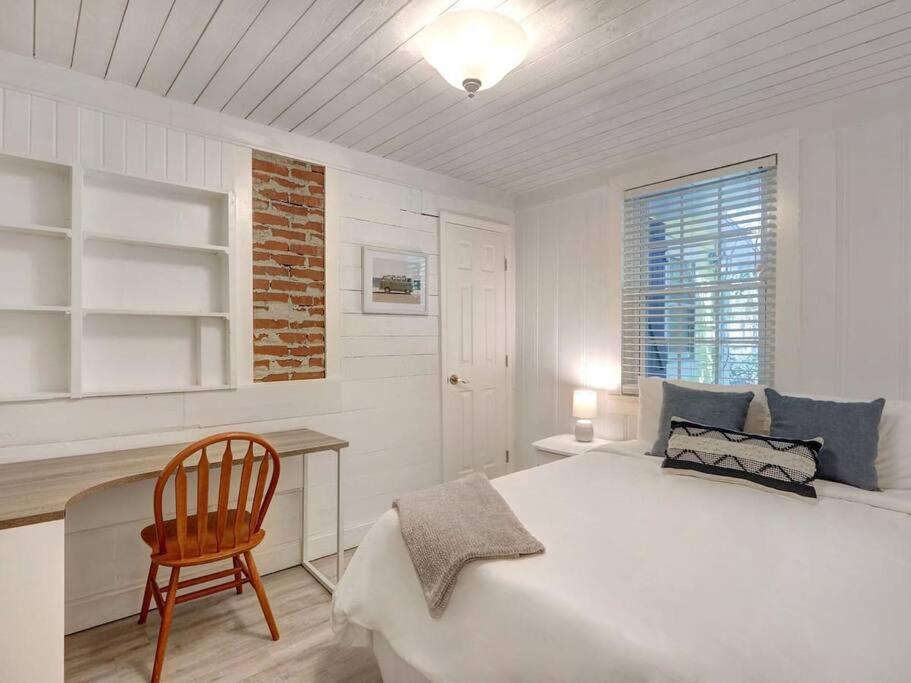 Photo of Bedroom in Tybee Island