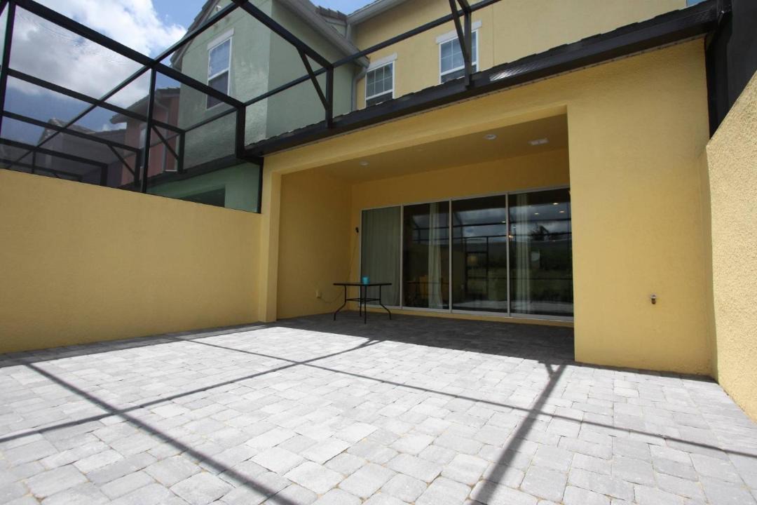 Photo of Patio Balcony in Davenport