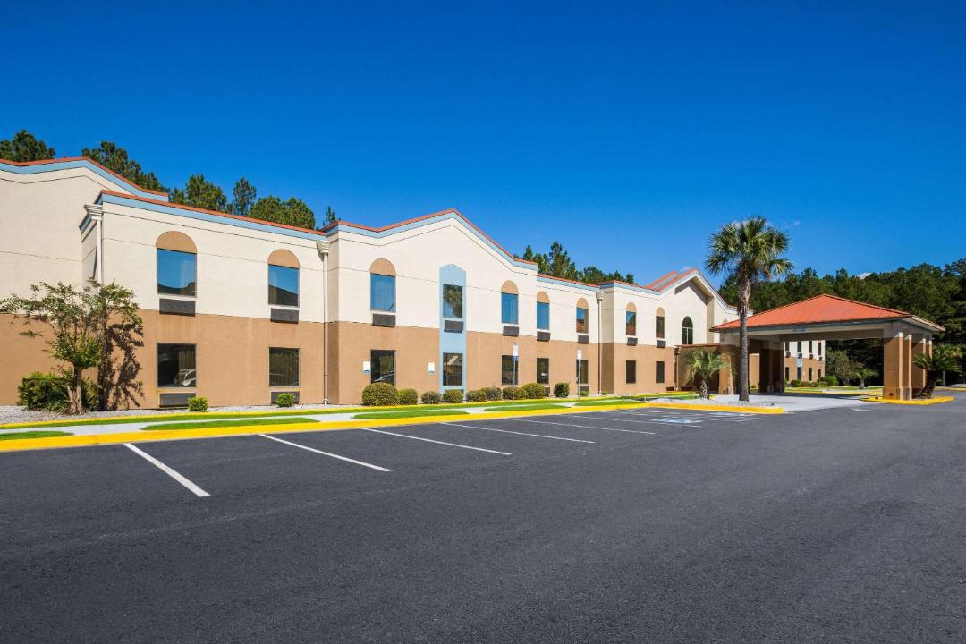 Photo of Buildings in Flemington