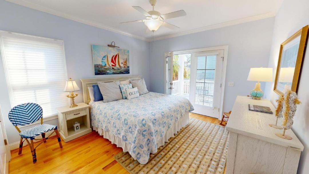 Photo of Bedroom in Tybee Island