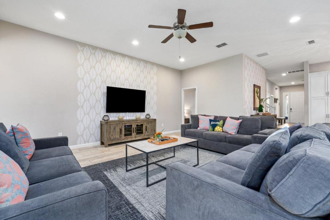 Photo of Livingroom in Loughman
