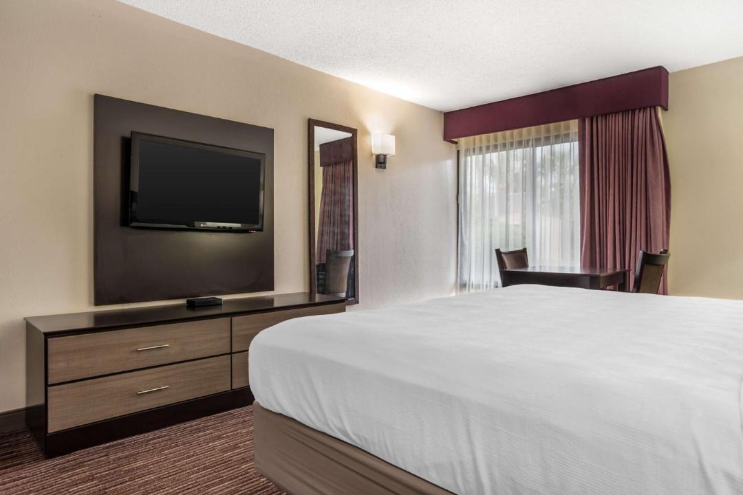 Photo of Bedroom in Biloxi