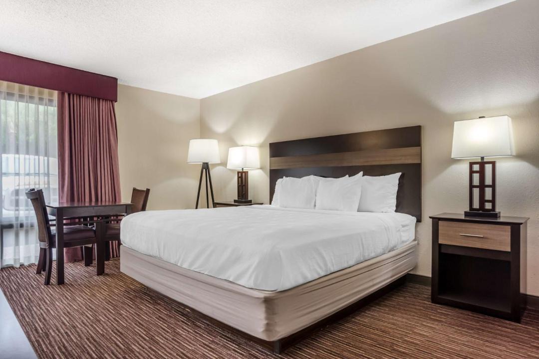 Photo of Bedroom in Biloxi
