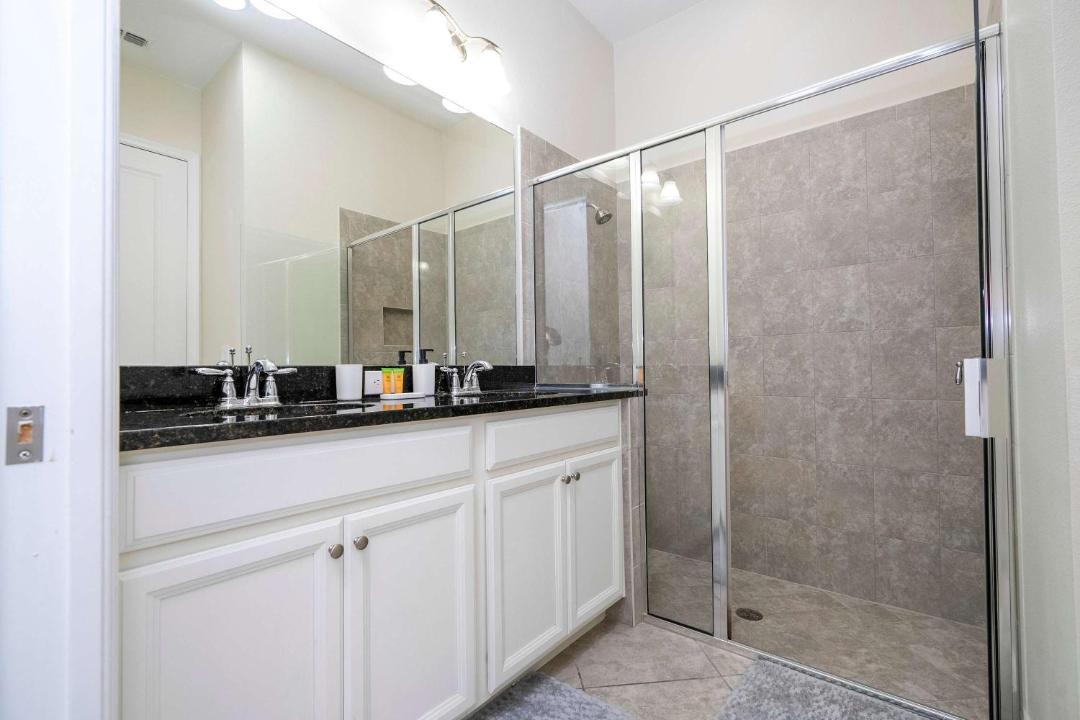 Photo of Bathroom in Davenport