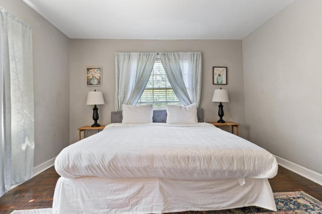 Photo of Bedroom in Montgomery