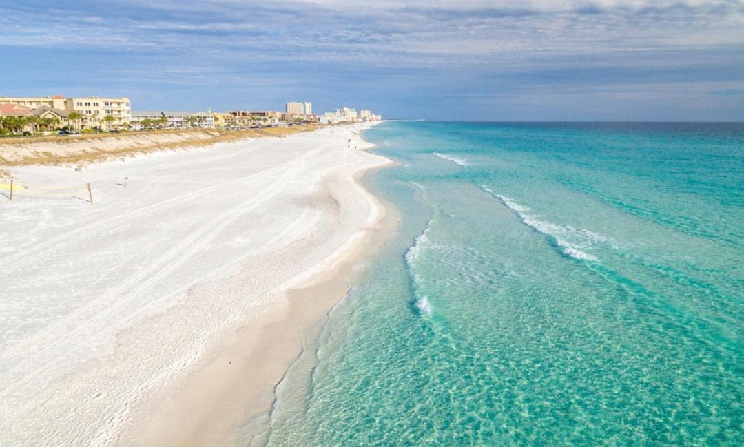 Photo of Others in Avalon Beach Estates