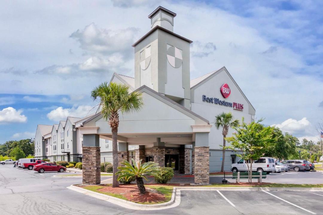 Photo of Others in Pooler