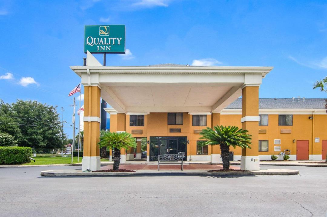 Photo of Buildings in Saraland