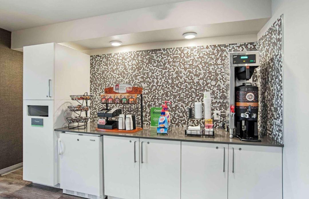 Photo of Kitchen in Kenner - Louis Armstrong International Airport