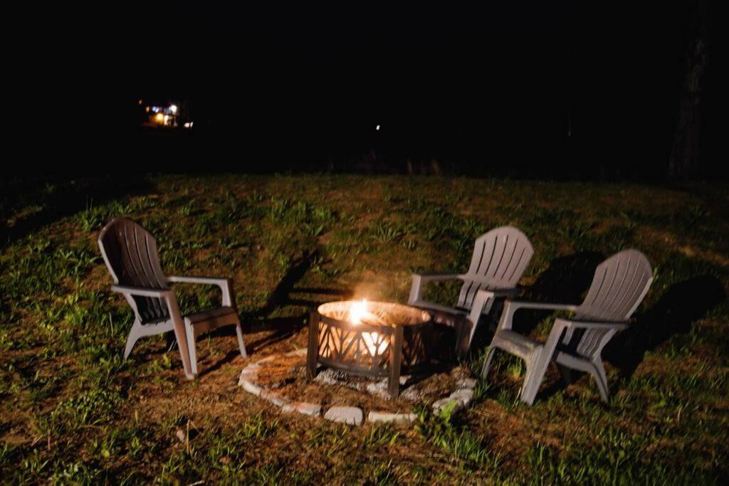 Photo of Others in Groveoak