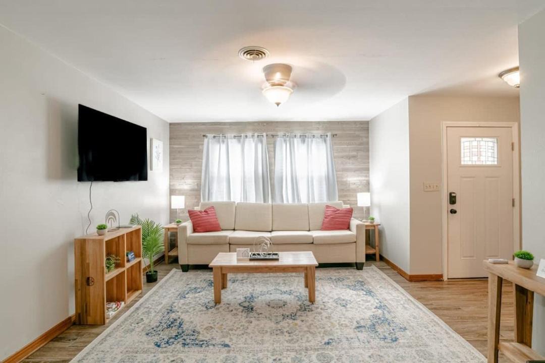 Photo of Livingroom in Mobile