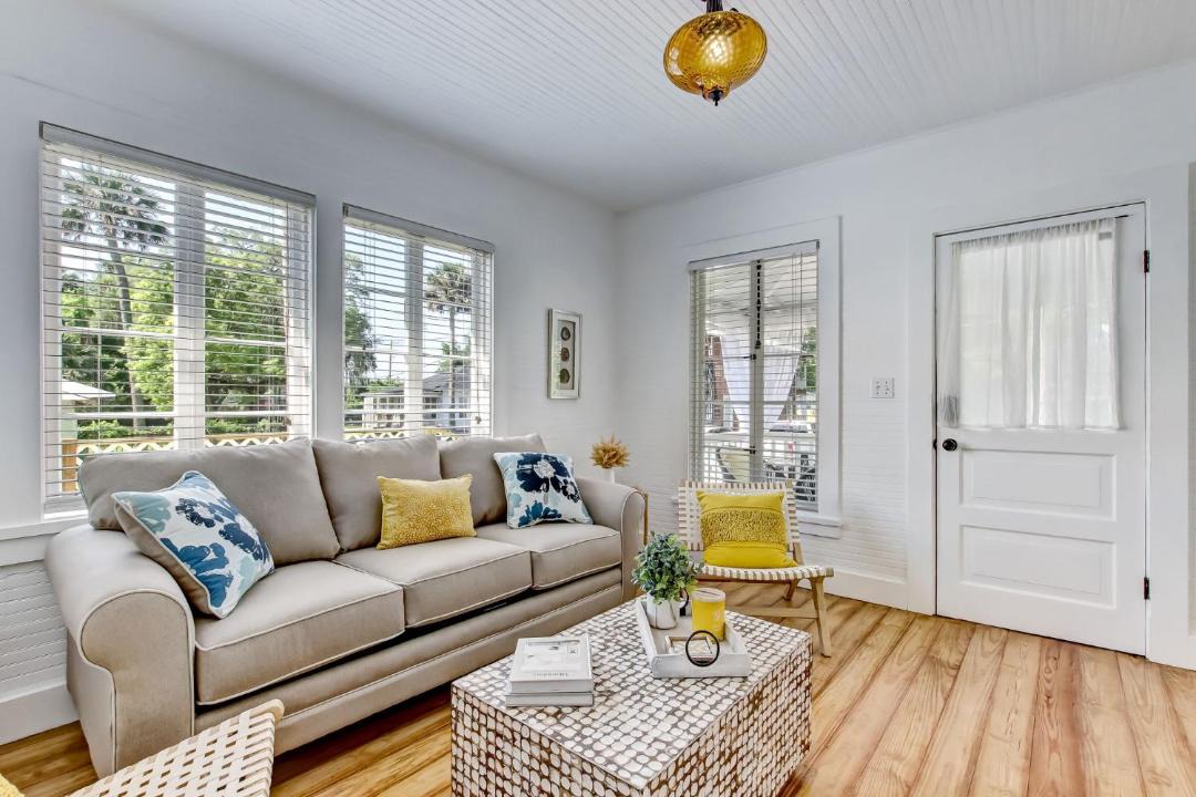 Photo of Livingroom in Lincolnville