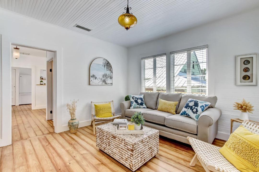 Photo of Livingroom in Lincolnville