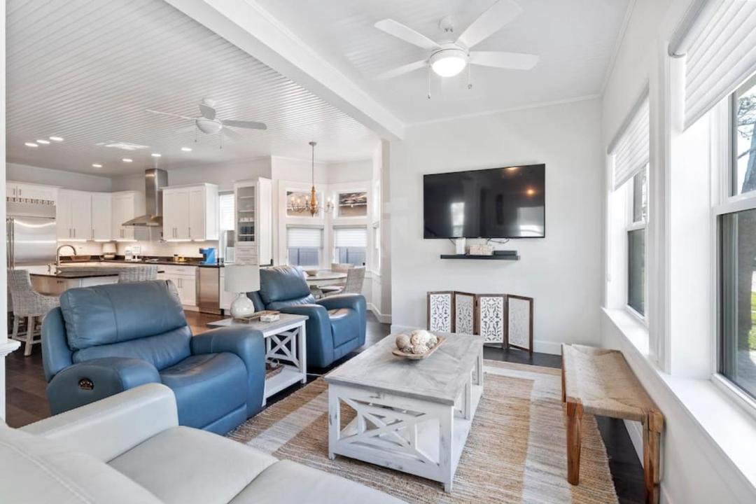 Photo of Livingroom in Downtown Historic District