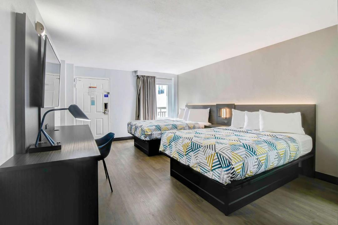 Photo of Bedroom in Midtown