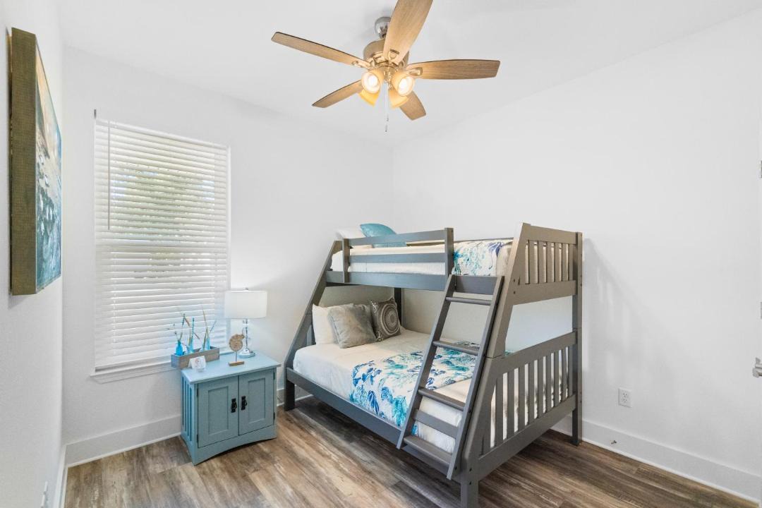 Photo of Bedroom in Ono Island
