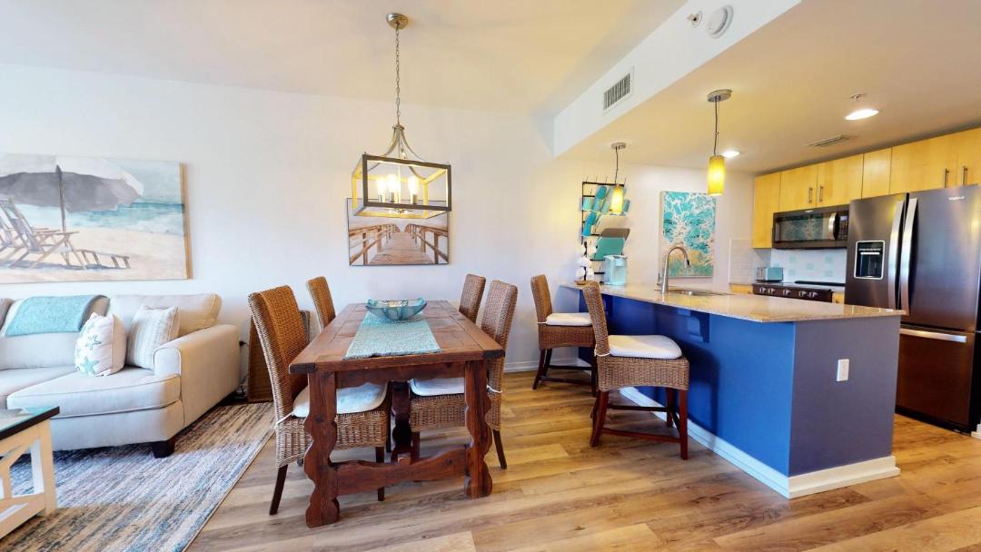 Photo of Livingroom in Baytowne Wharf