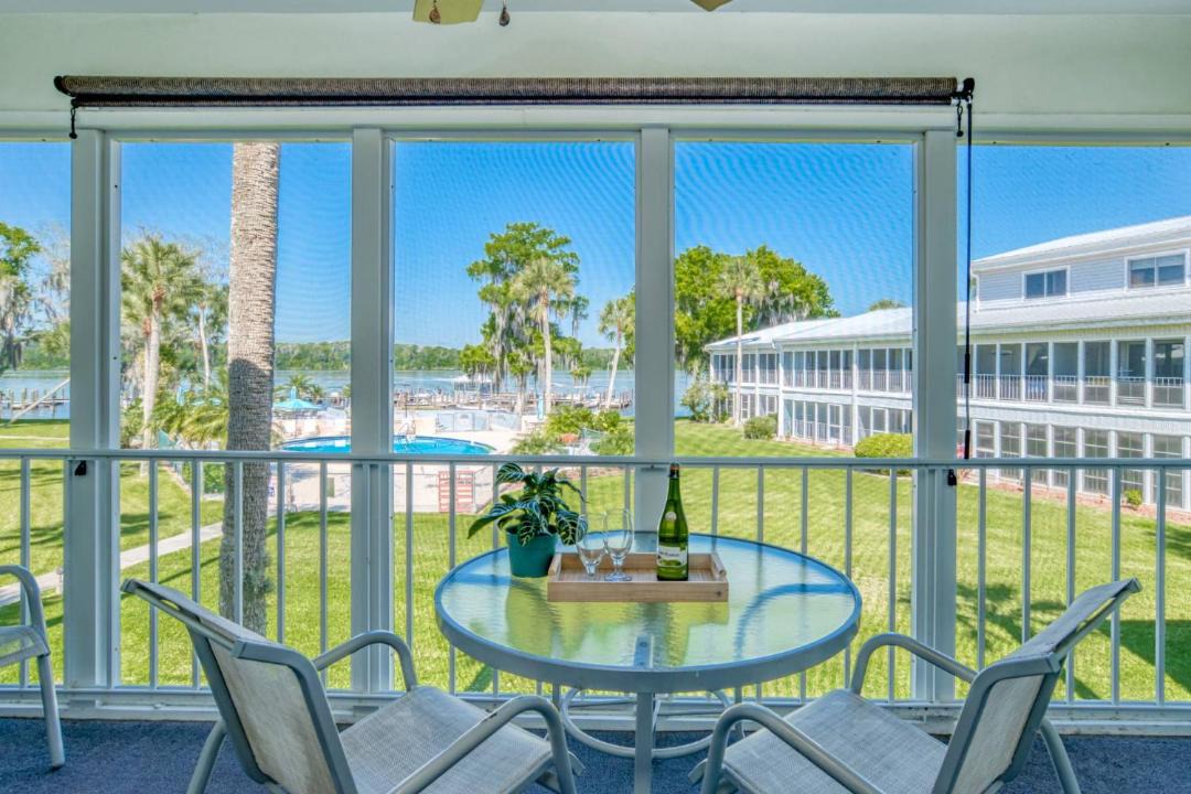 Photo of Patio Balcony in Welaka