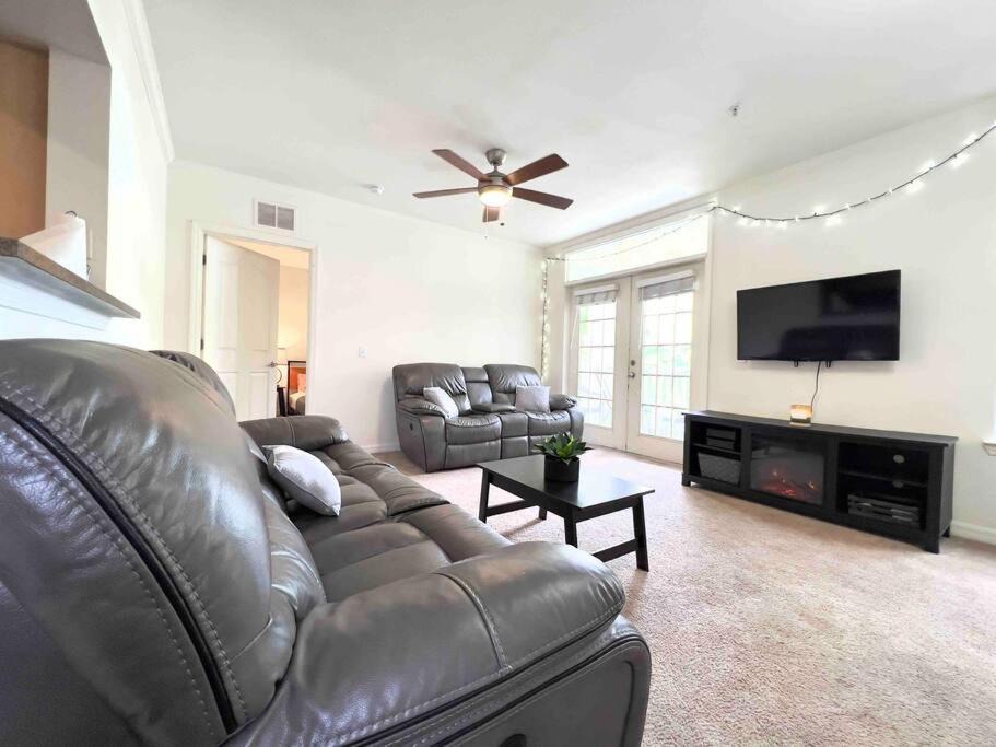Photo of Livingroom in Baldwin Park
