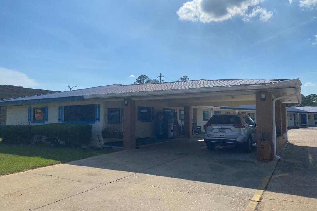 Photo of Buildings in Alma