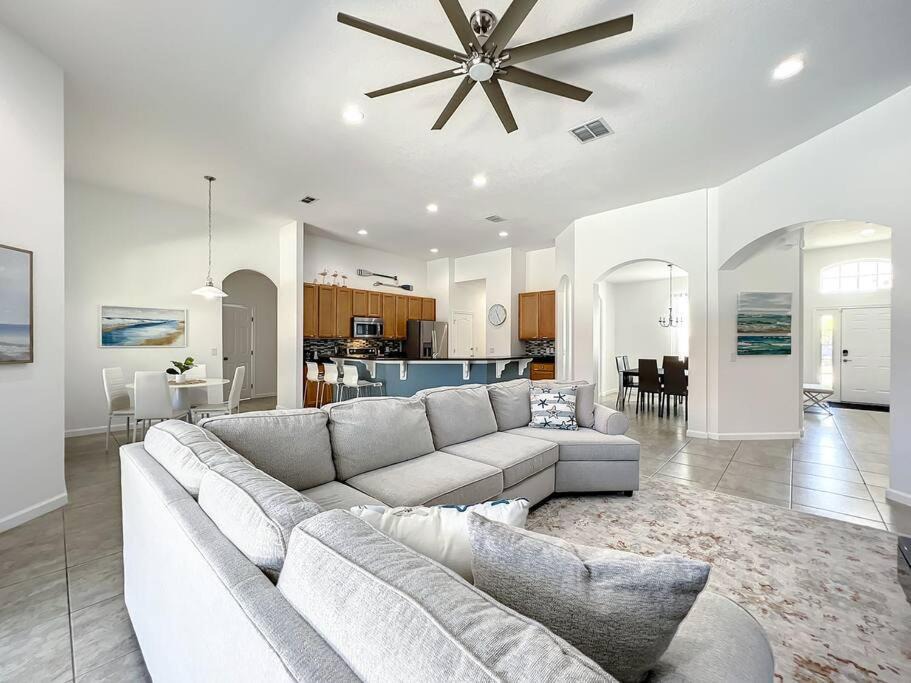 Photo of Livingroom in Loughman