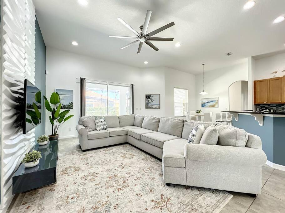 Photo of Livingroom in Loughman