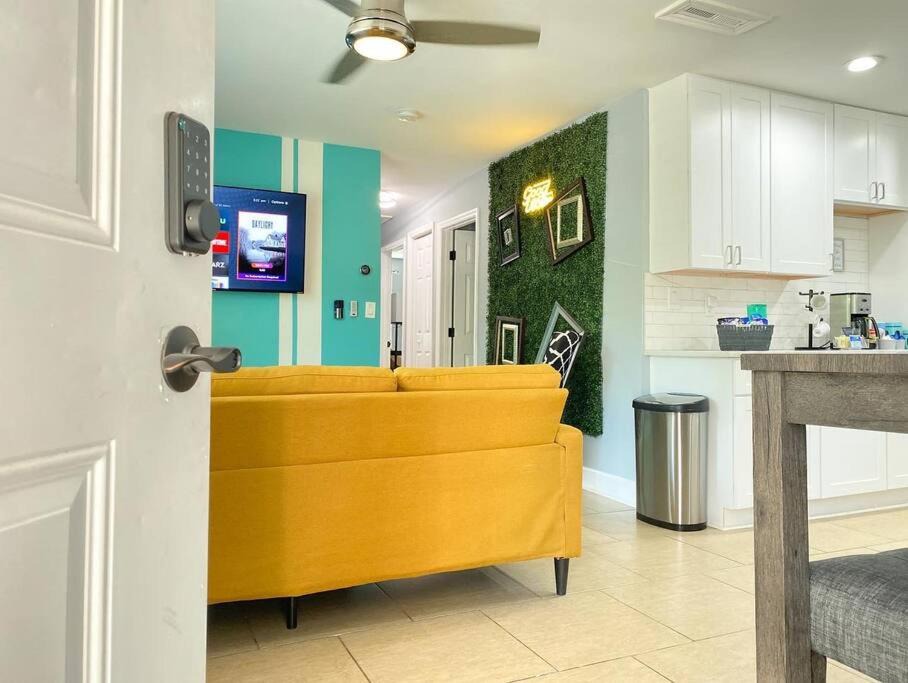 Photo of Livingroom in Midtown