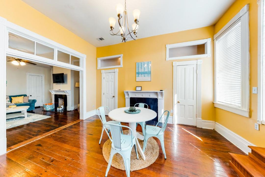 Photo of Livingroom in Historic Downtown Savannah