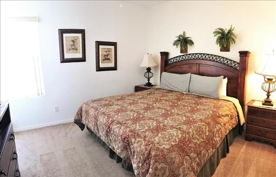 Photo of Bedroom in Sunset Ridge