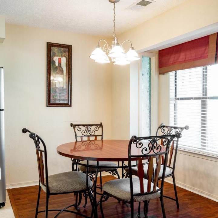 Photo of Livingroom in Gautier
